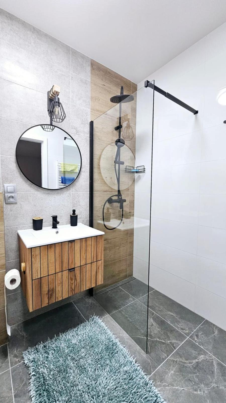 Kolo Apartament Bagian luar foto